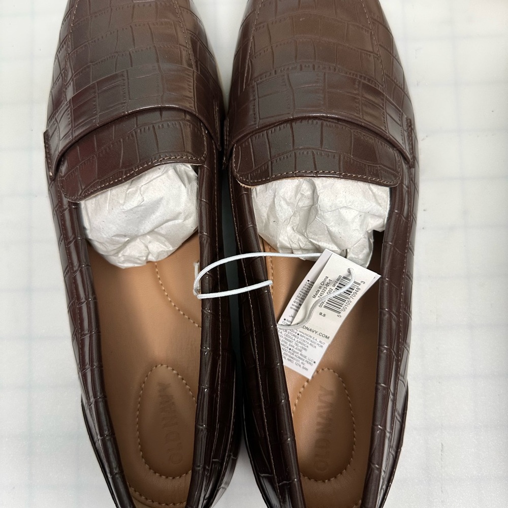 Old Navy Dark Brown Croc-Embossed Slip-On City Loafers